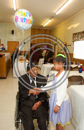Mr Mineus Shavers 95th. Birthday-008